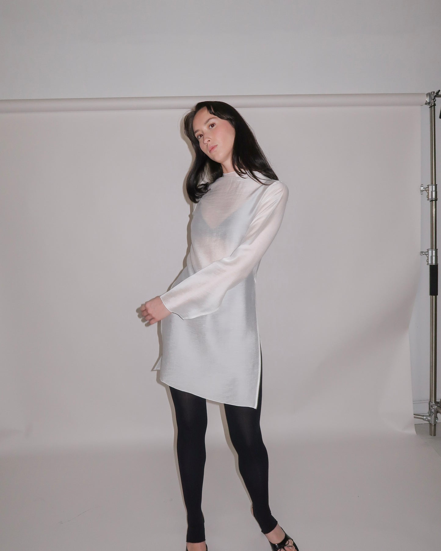 003 Teuta in White