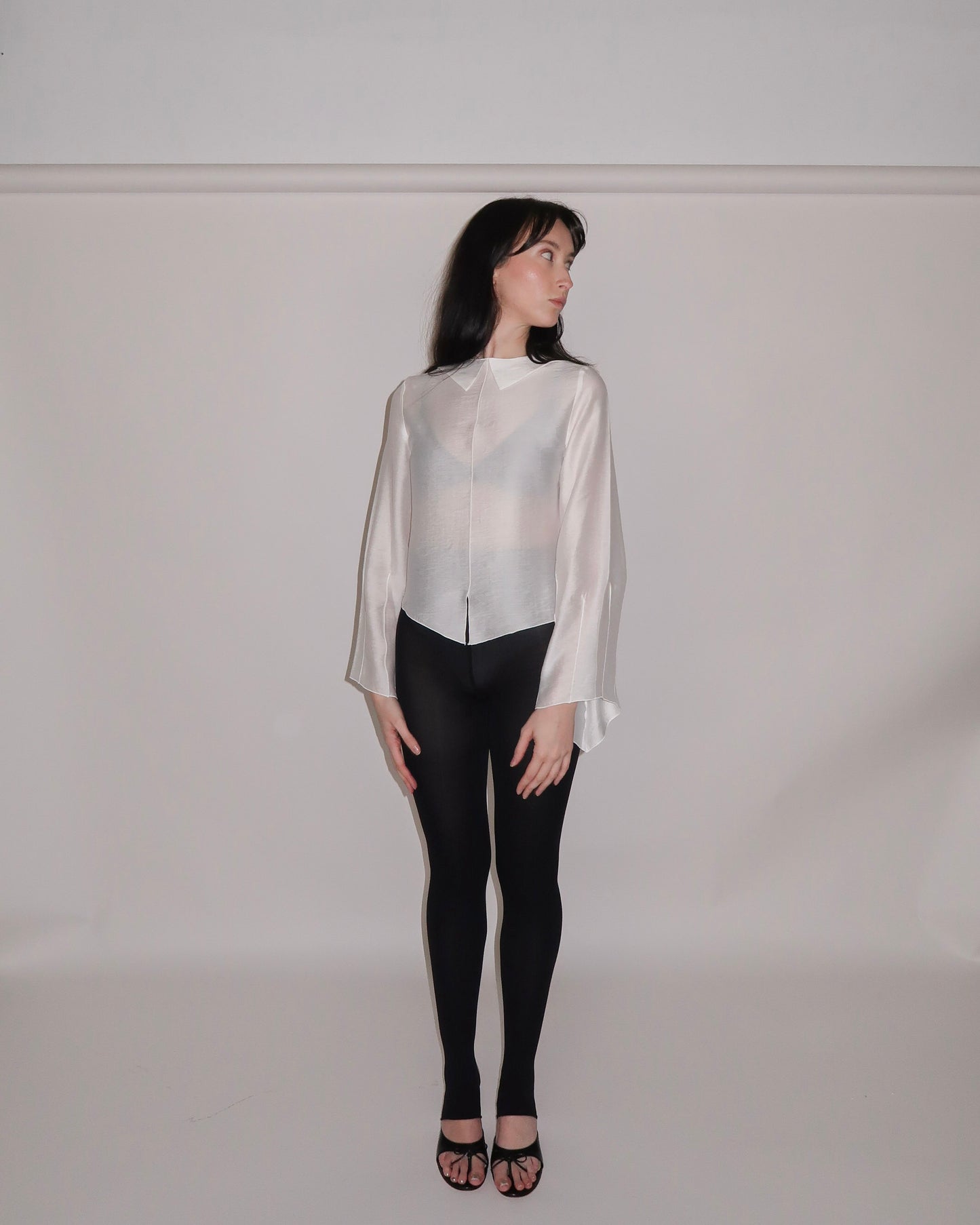 001 Dea in White