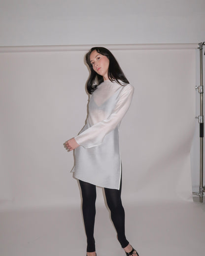 003 Teuta in White